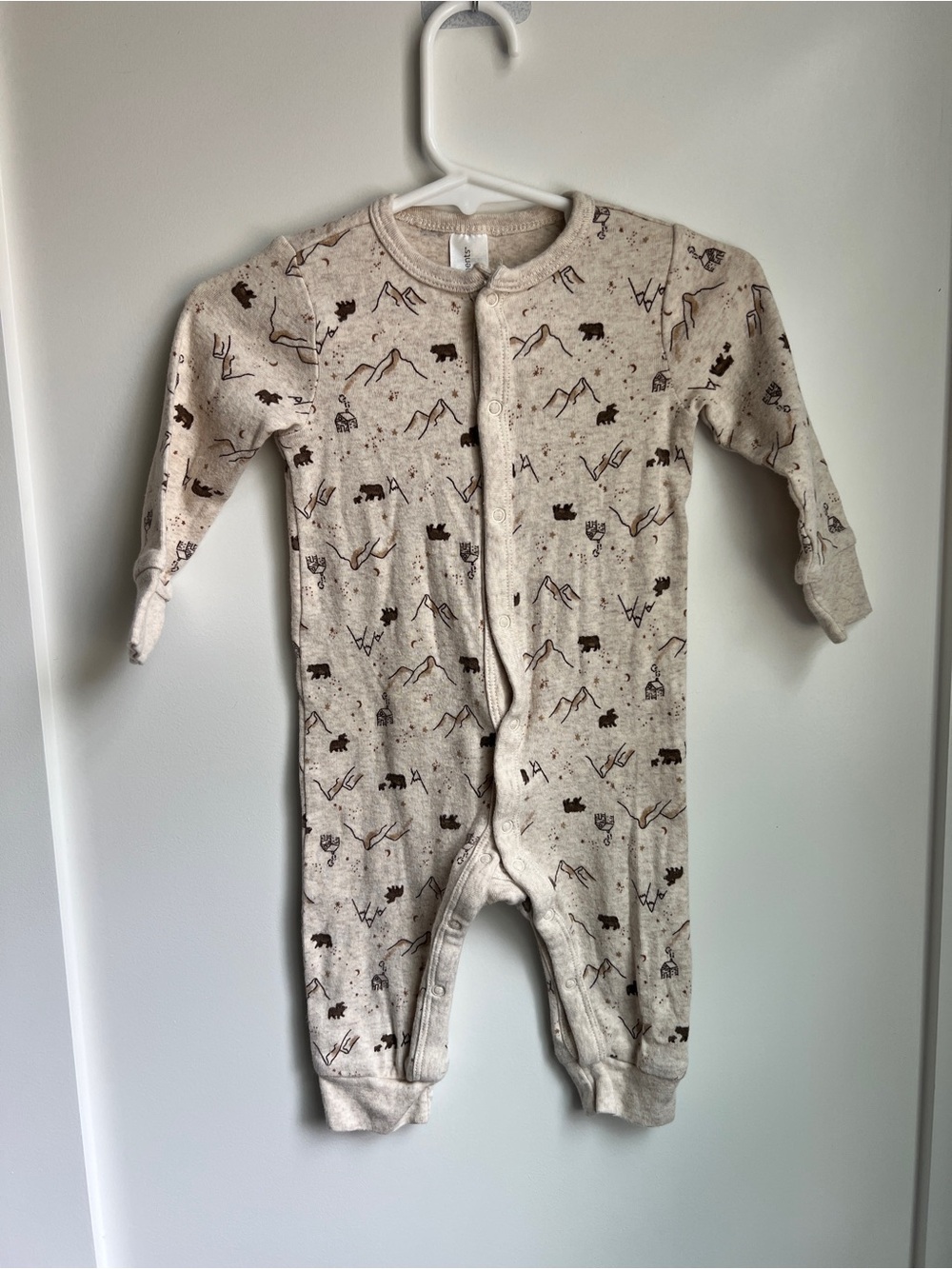 Modern Moments by Gerber Neutral Mountain Bear Footless Sleeper 3-6M